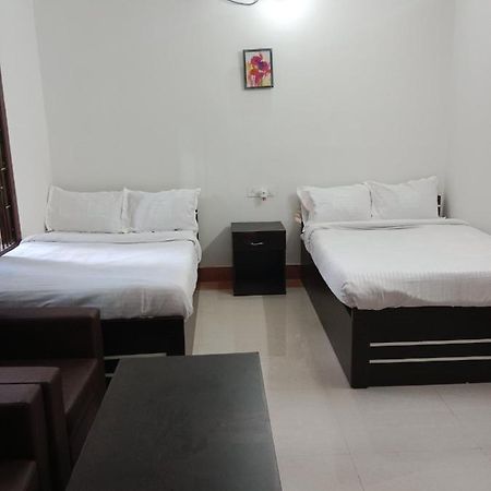 Niroda Guest House Guwahati Eksteriør billede