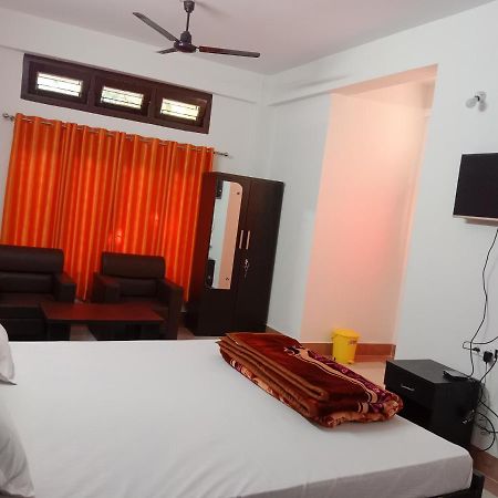 Niroda Guest House Guwahati Eksteriør billede