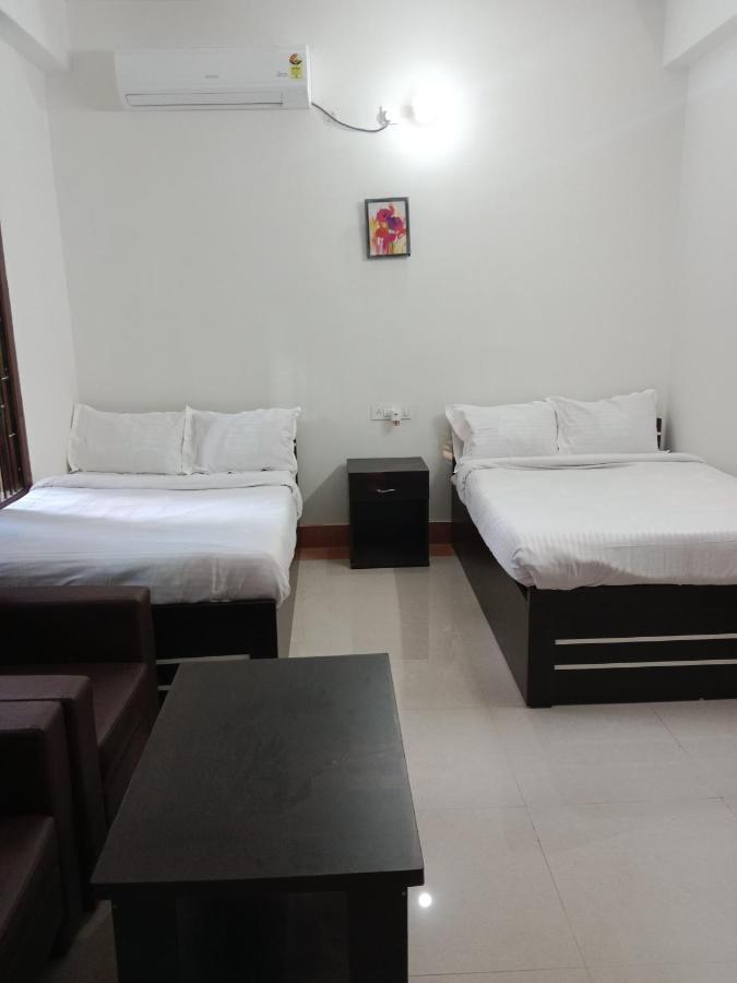 Niroda Guest House Guwahati Eksteriør billede
