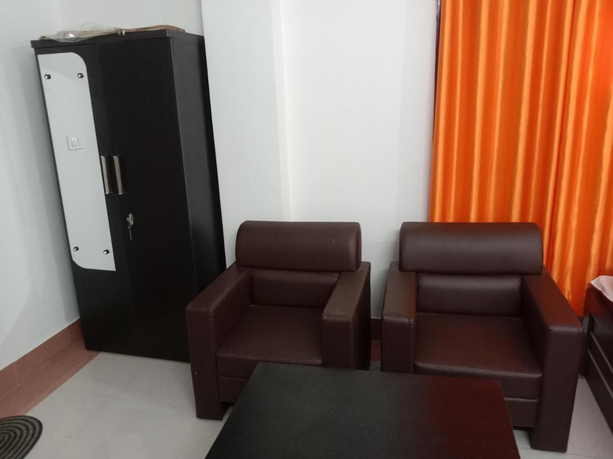 Niroda Guest House Guwahati Eksteriør billede