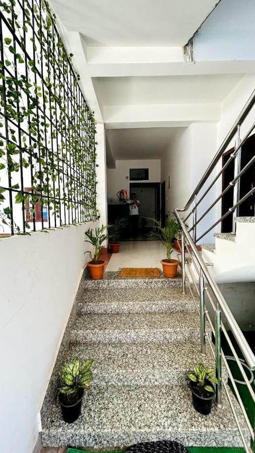 Niroda Guest House Guwahati Eksteriør billede